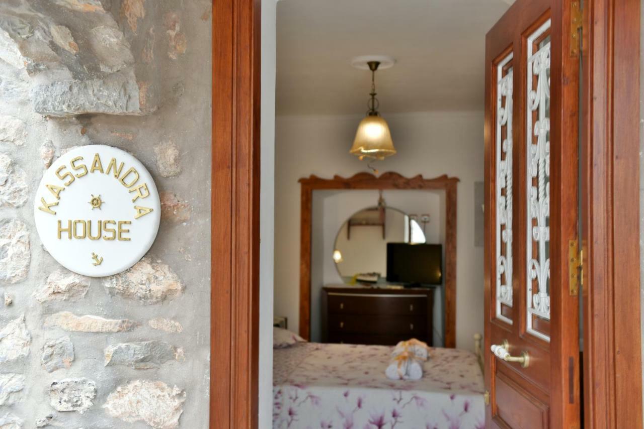 Kassandra House Hydra  Buitenkant foto